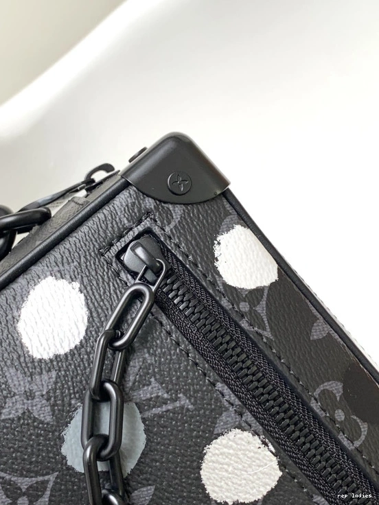 Cheap SOFT LOUIS VUITTON MINI TRUNK 0819
